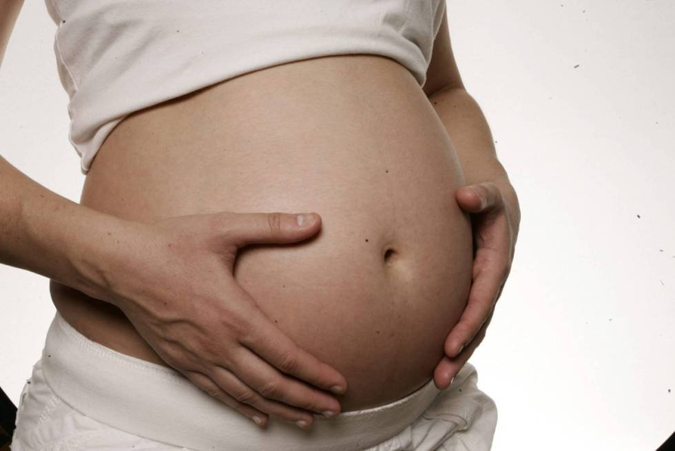 Los turnos de noche de una empleada embarazada se consideran “trabajo  nocturno” | Legal | Cinco Días