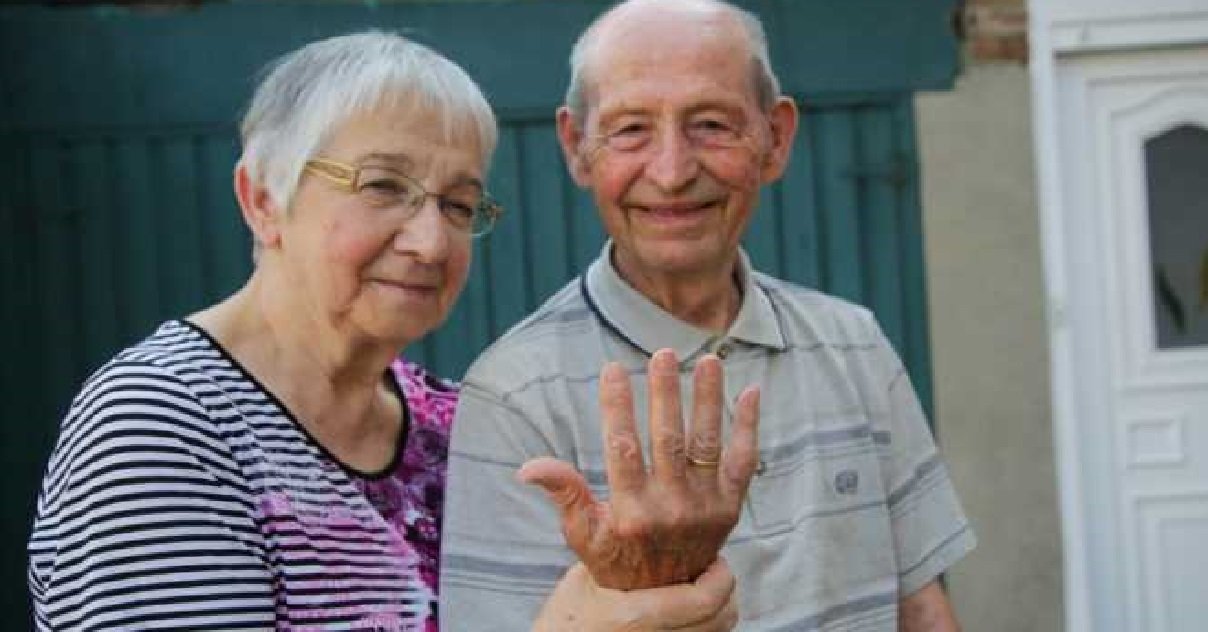 belgique.jpg?resize=412,275 - Insolite: 60 ans après avoir perdu son alliance dans un champ, il l'a retrouvé intacte