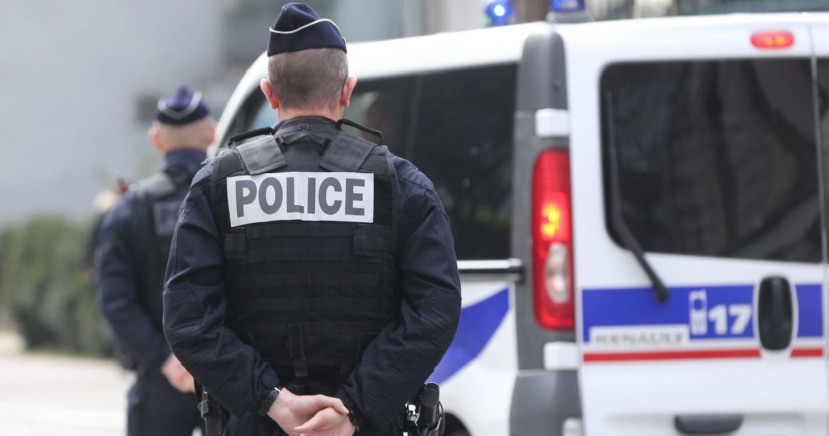 blois.jpg?resize=412,275 - Blois: un homme ivre s'est rendu dans un commissariat pour se battre avec la police