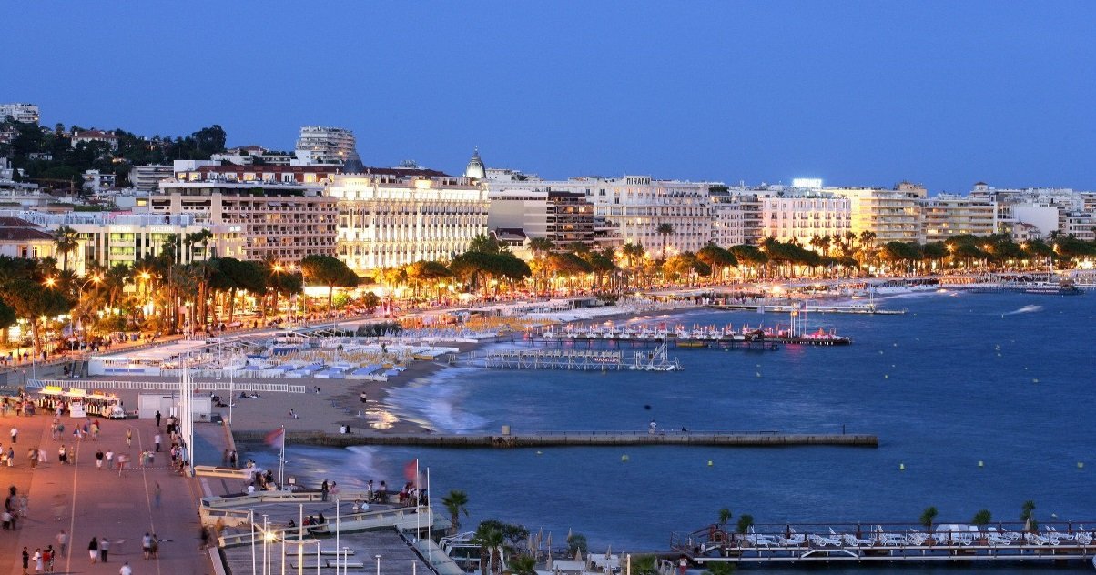 cannes.jpg?resize=412,232 - Cannes: une fausse rumeur a provoqué un mouvement de foule et a fait 43 blessés