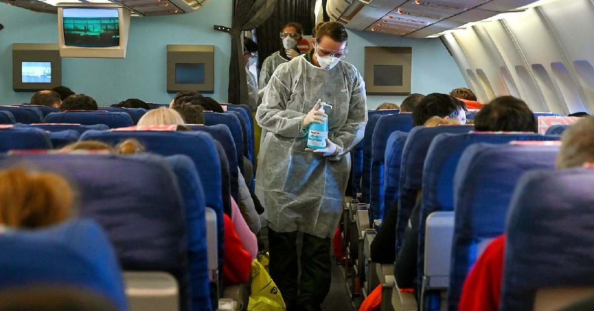 coronavirus 2.jpg?resize=412,275 - Mais au fait, quels sont les risques des contaminations au coronavirus dans un avion ?