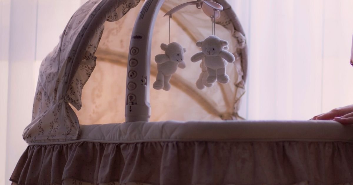 cot5.jpg?resize=412,275 - Devastated Mother Tried To Jump Off Balcony After Finding Her 4-Month-Old Baby Unresponsive In His Cot