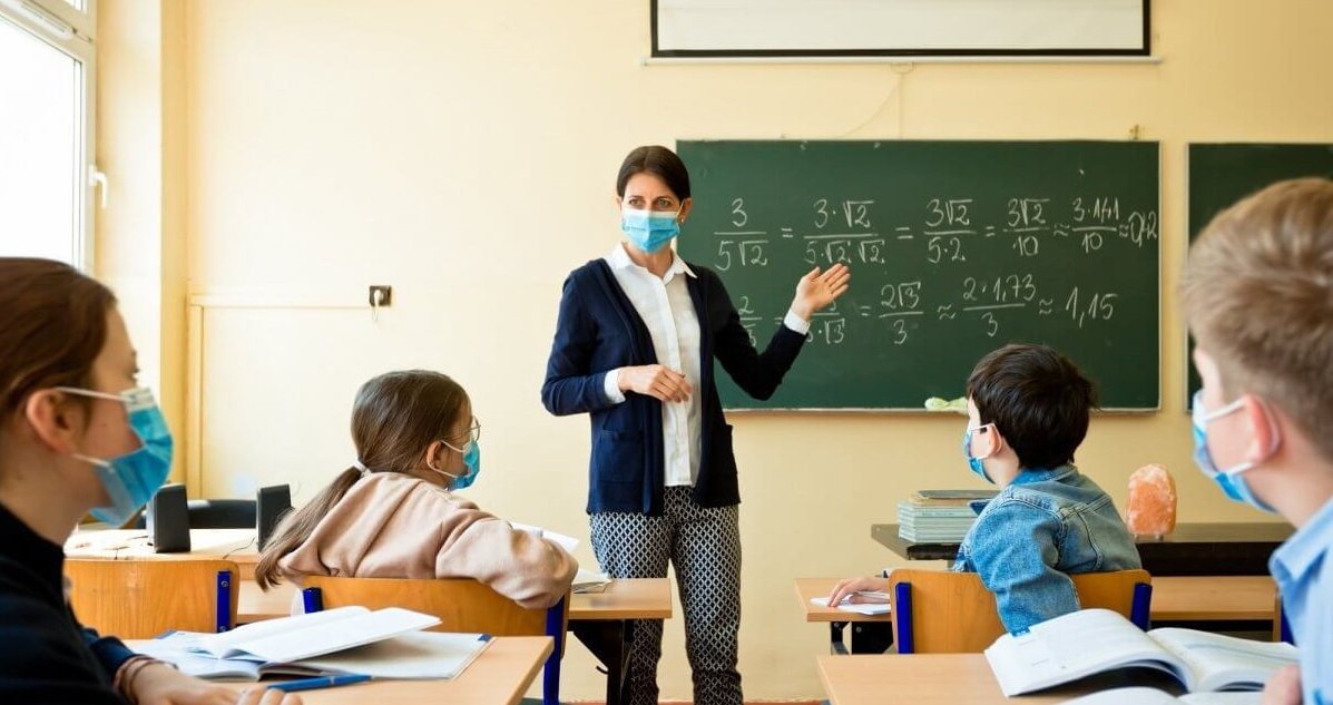 ecole.jpg?resize=1200,630 - Port du masque à l'école: les familles les plus démunies bénéficieront de masques gratuits
