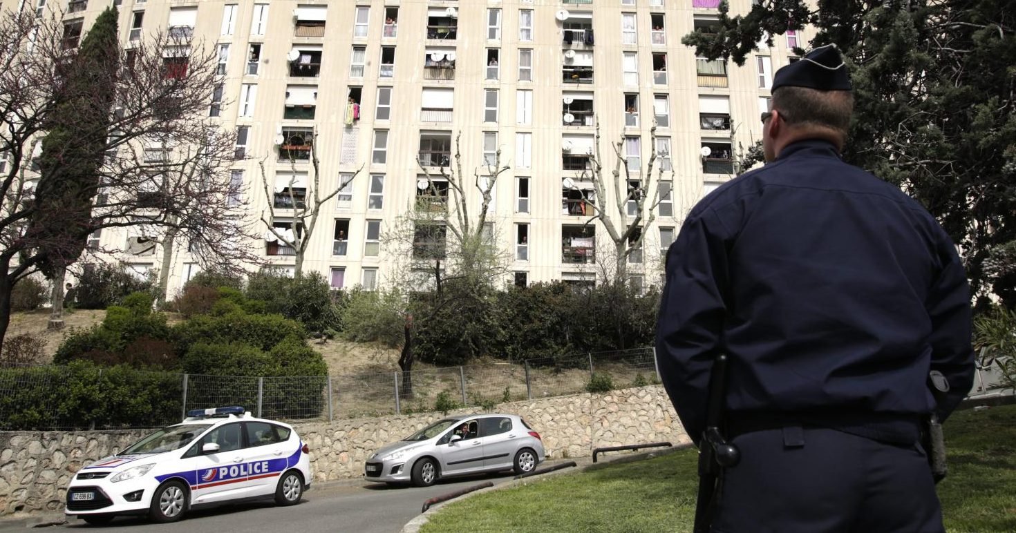franceinfo 3 e1598881171851.jpg?resize=1200,630 - Marseille : Interpellation ratée, des policiers blessés ont dû relâcher le suspect