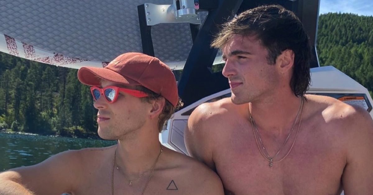 nyob news e1598545785846.jpg?resize=412,275 - Jacob Elordi et Tommy Dorfman en couple ?