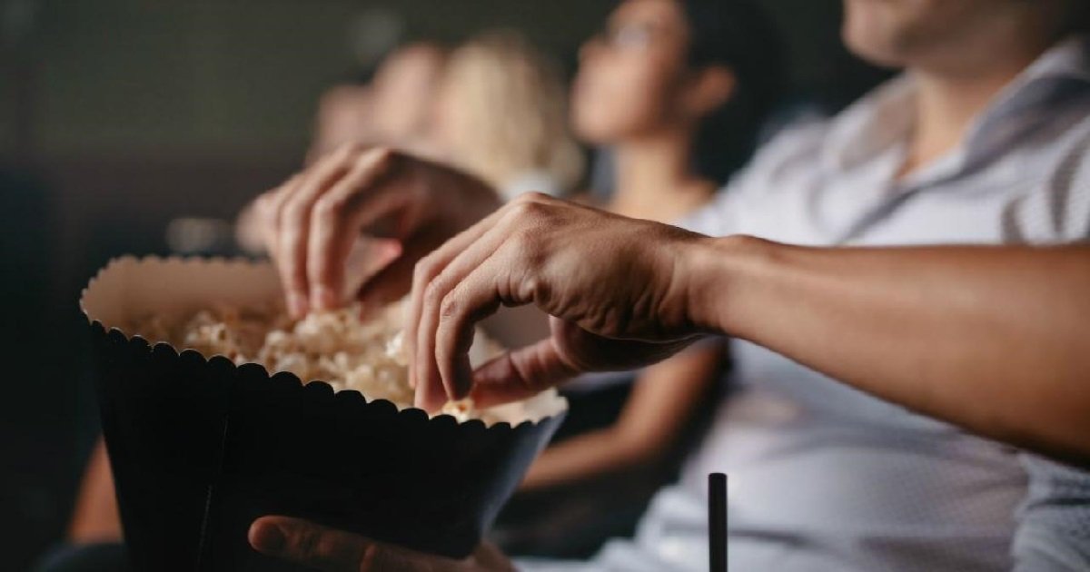 popcorn.jpg?resize=412,275 - Fait Divers: un adolescent est mort dans un cinéma en mangeant du popcorn