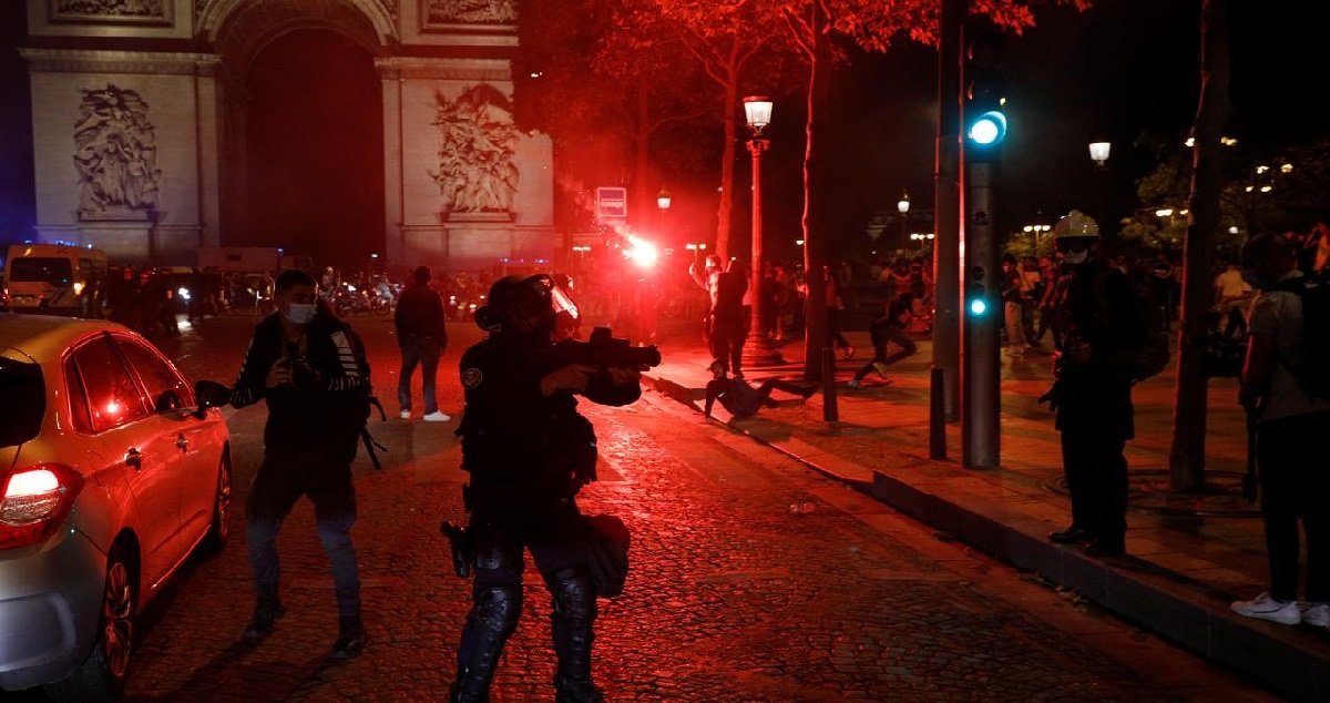 psg.jpeg?resize=1200,630 - Victoire du PSG: 36 personnes interpellés après des heurts sur les Champs-Elysées
