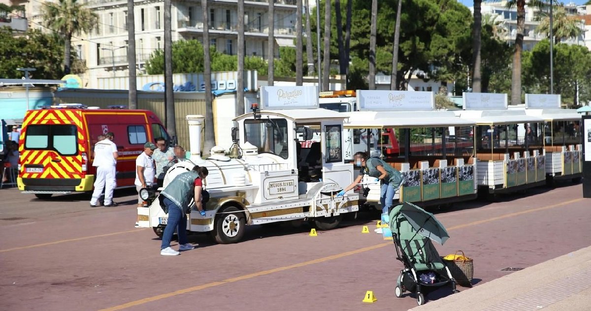 train touristique.jpg?resize=412,275 - Cannes: un enfant de 18 mois est mort écrasé par un petit train touristique