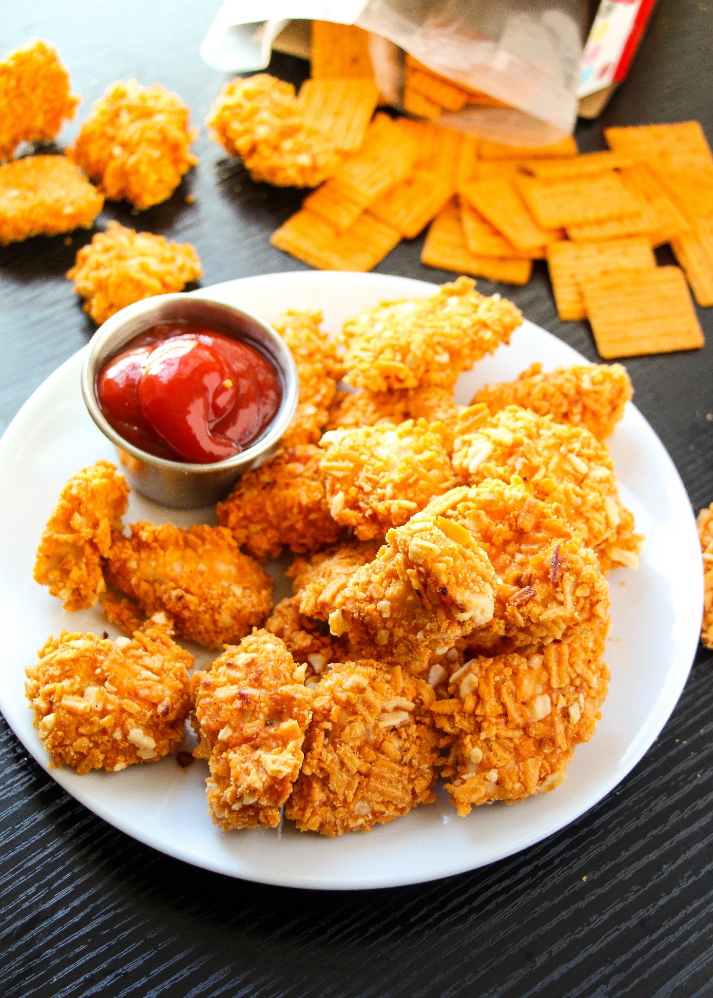 Crispy Baked Pizza Cheez-it Chicken Bites - Layers of Happiness