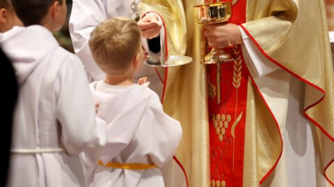 Queensland to Force Priests to Report Child Sexual Abuse