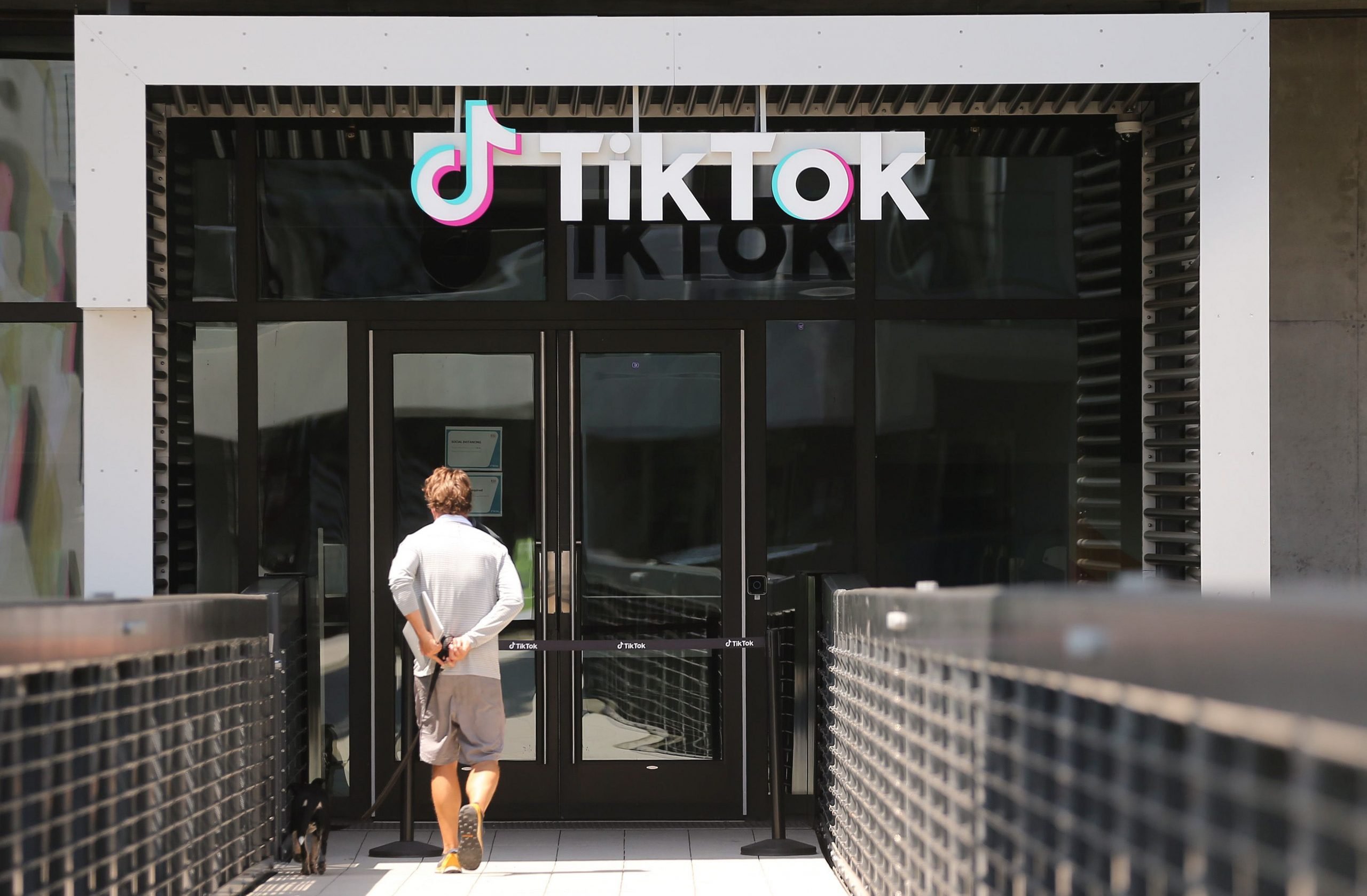 Rechazan oferta de Microsoft por TikTok; la app quedaría prohibida el 20 de septiembre