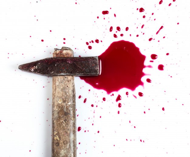 Sangre y martillo | Foto Gratis