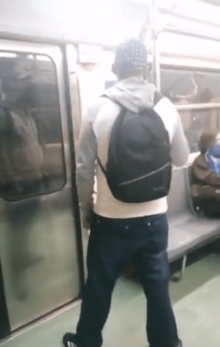 Usuaria graba a un sujeto que la venía acosando en vagón exclusivo del Metro