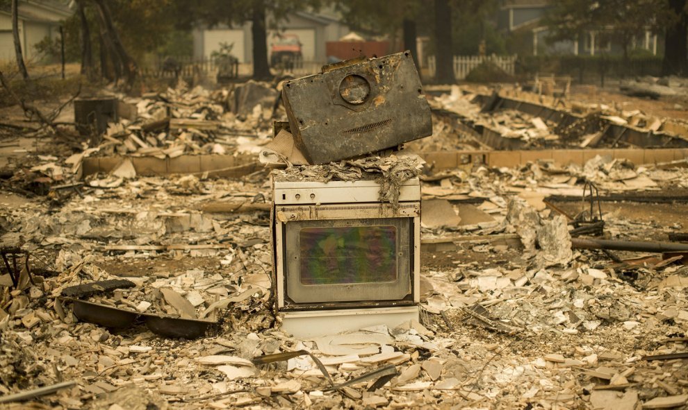 California, arrasada por las llamas | Público