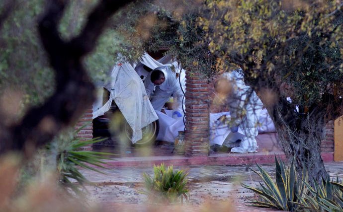 Hallan los cadáveres de dos mujeres y un hombre en una casa de campo de Coín - La Opinión de Málaga