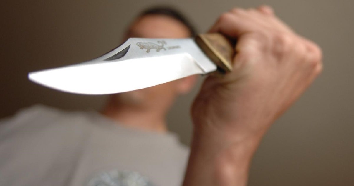 couteau.jpg?resize=1200,630 - Vendée: un mineur est suspecté d'avoir donné 15 coups de couteau à un homme