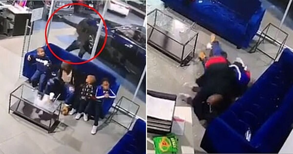 father6.jpg?resize=412,275 - Father-Of-Three Who Lost His Two Jobs After Shielding His Children From Gunfire Received More Than $270,000 Donations