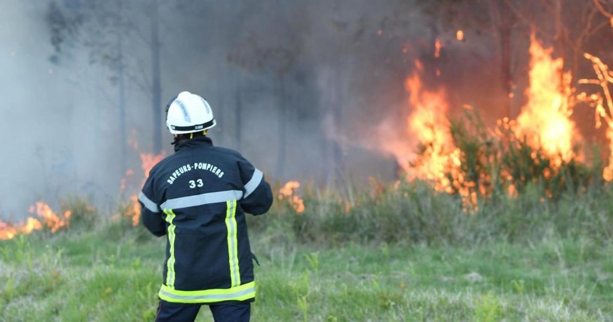 incendie.jpg?resize=412,275 - Un incendie a brûlé 450 hectares de végétation en Gironde et dans les Landes