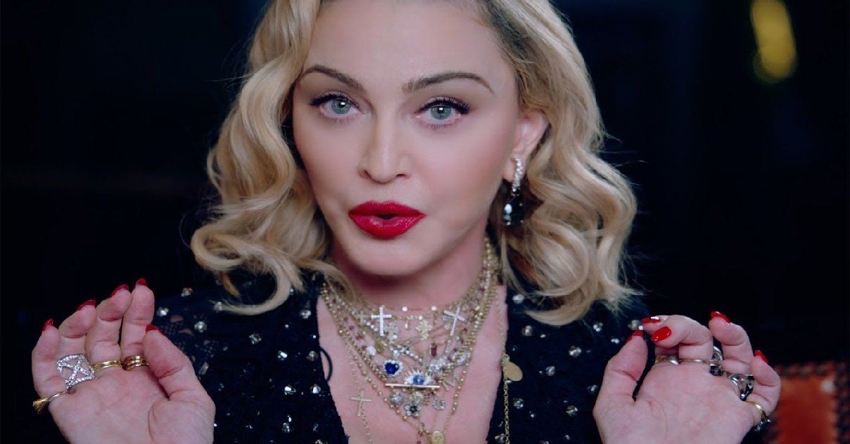 madonna.jpg?resize=1200,630 - Madonna va réaliser un film sur sa vie, mais qui aura la lourde tâche d'incarner la diva ?