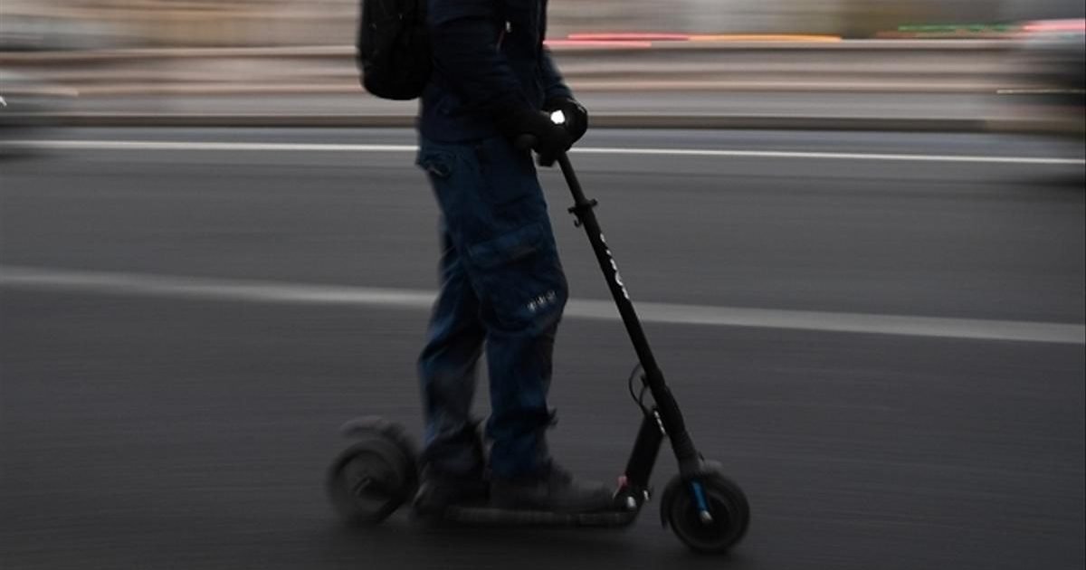 tribune de geneve e1600862042967.jpg?resize=412,232 - Poitiers : Un homme a pris l'autoroute avec sa trottinette électrique