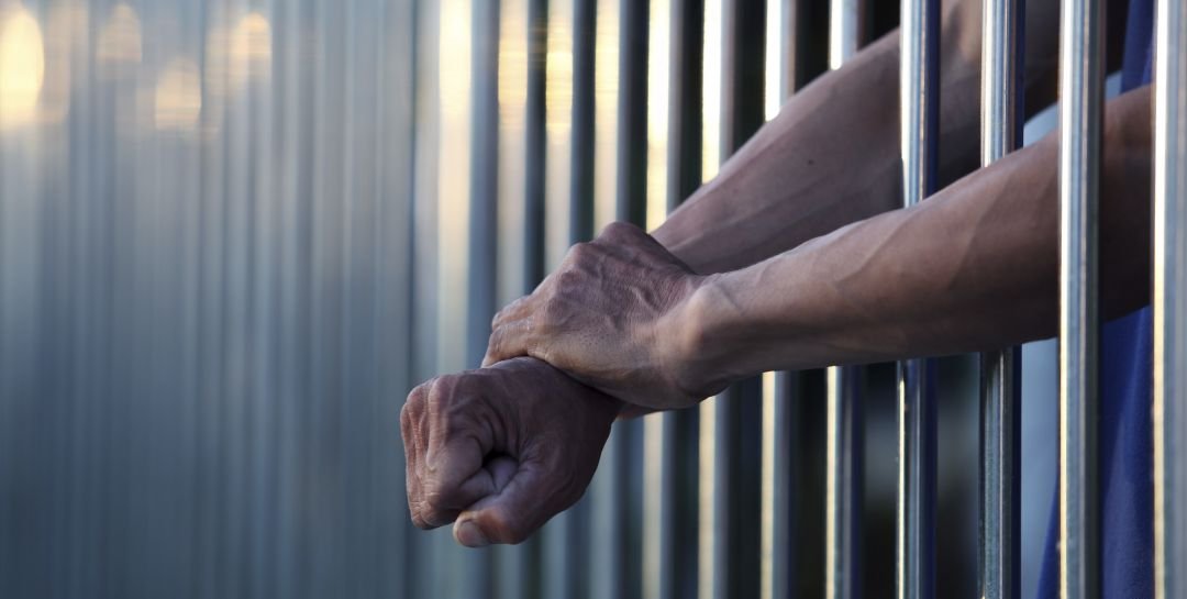 Condenado a dieciséis años de cárcel por violar a una niña en Aluche |  Tribunales | Cadena SER