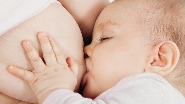 Un estudio concluye que el COVID-19 no se puede transmitir por la leche  materna