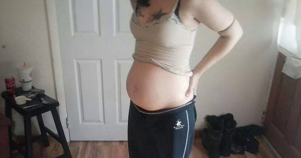 adfadfad.jpg?fit=1024%2C538&ssl=1&strip=all - Pregnant Mom’s Belly Share Leads To A Nightmare Affair As Viewers Notice The Unthinkable