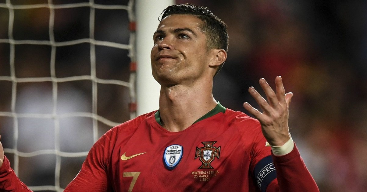 cr7.jpg?resize=412,275 - Après le match contre la France, Cristiano Ronaldo a été testé positif au coronavirus