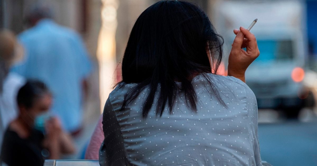 download 5 1 e1603740619217.jpeg?resize=412,275 - Une mère a été tuée après avoir tenté de défendre son fils menacé pour une cigarette refusée