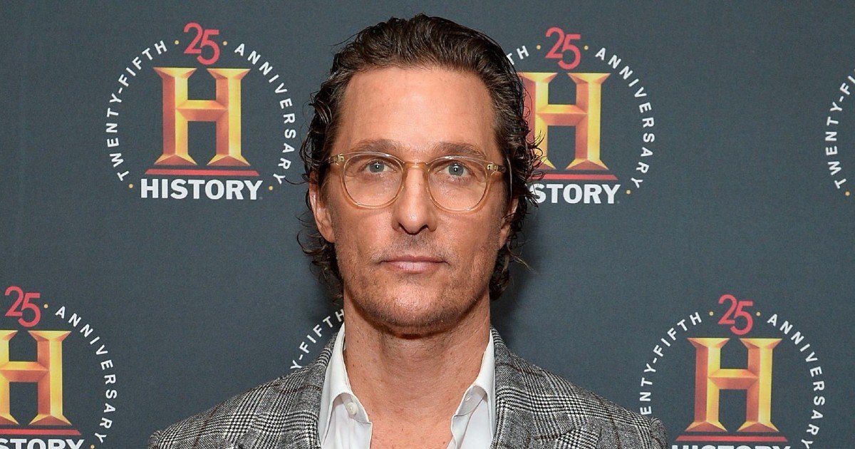 e18486e185aee1848ce185a6 9 1.jpg?resize=412,275 - Matthew McConaughey Reveals He Was Sexually Abused As A Teen In New Memoir