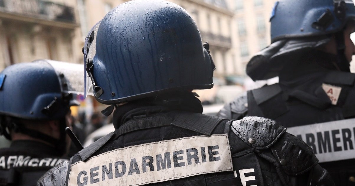gengen 1.jpg?resize=1200,630 - Perpignan: la gendarmerie a saisi des armes de guerre et 810 kilos de cannabis