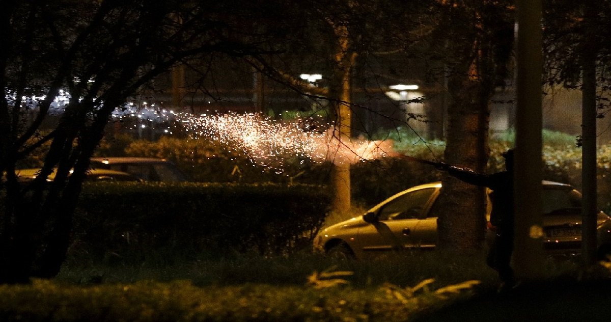 mortier.jpg?resize=412,275 - À Bordeaux, une patrouille de police a encore été visée par des tirs de mortiers d'artifice