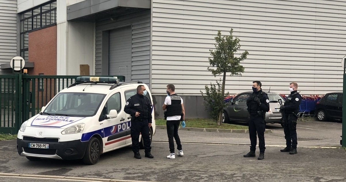 police.jpeg?resize=1200,630 - Val-d'Oise: deux policiers ont été attaqués et massacrés par un groupe d'individus