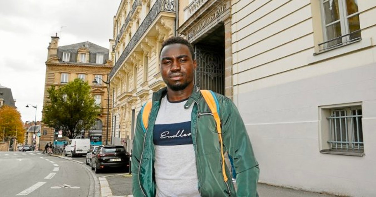 refugie.png?resize=1200,630 - Un réfugié soudanais expulsé d’Angleterre se retrouve seul dans l’avion qui le mène à Rennes