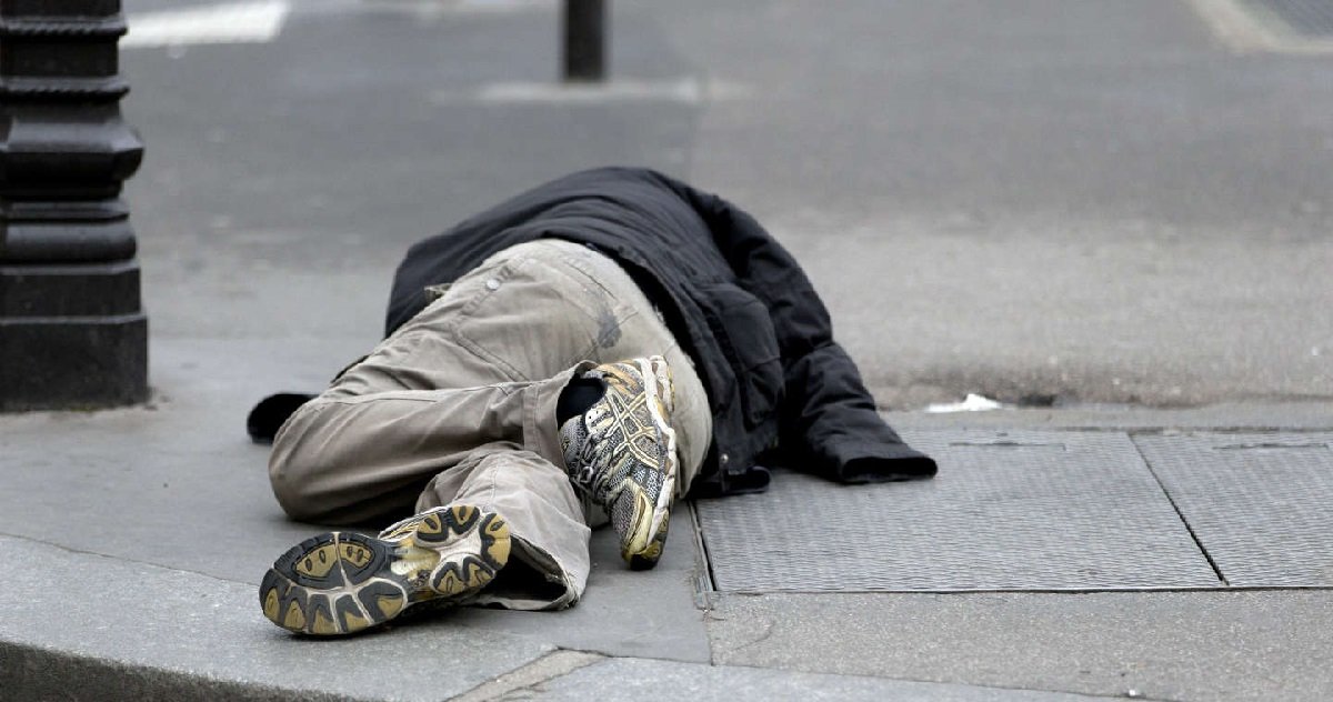 sdf 1.jpg?resize=412,275 - Niort: six sans-abri jugés pour avoir tué et torturé quatre hommes