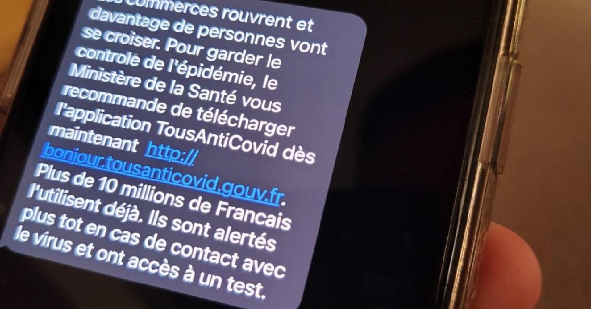 15 tac.jpg?resize=412,275 - Pourquoi les Français ont reçu un SMS du gouvernement pour télécharger "TousAntiCovid"