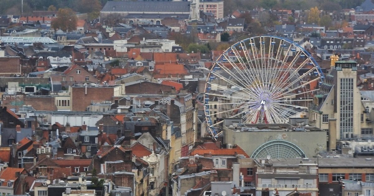 17 liillli.jpg?resize=412,232 - Pourquoi la grande roue de Lille a été installée mais interdite au public ?