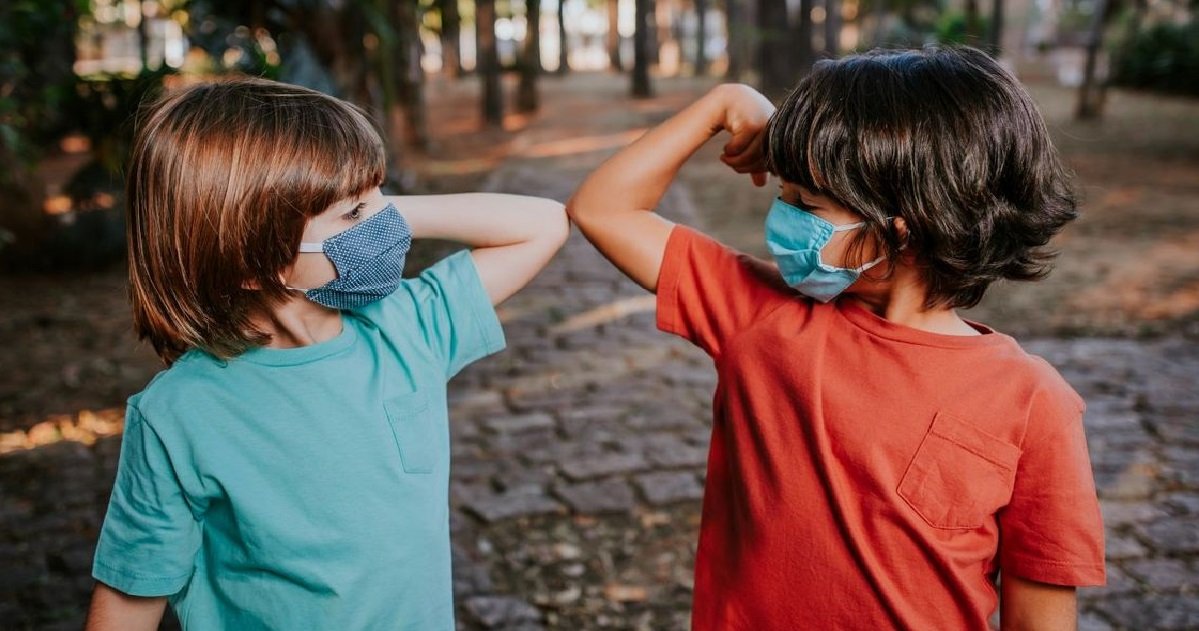 2 covid.jpeg?resize=412,275 - Coronavirus: les enfants sont-ils plus contagieux et touchés que ce que l'on pensait ?