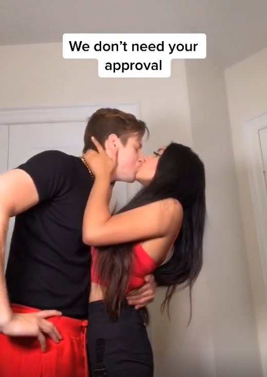 Stepbrother and sister in romantic relationship defend feelings and kiss in  bizarre alphafamilia TikTok videos | 7NEWS.com.au