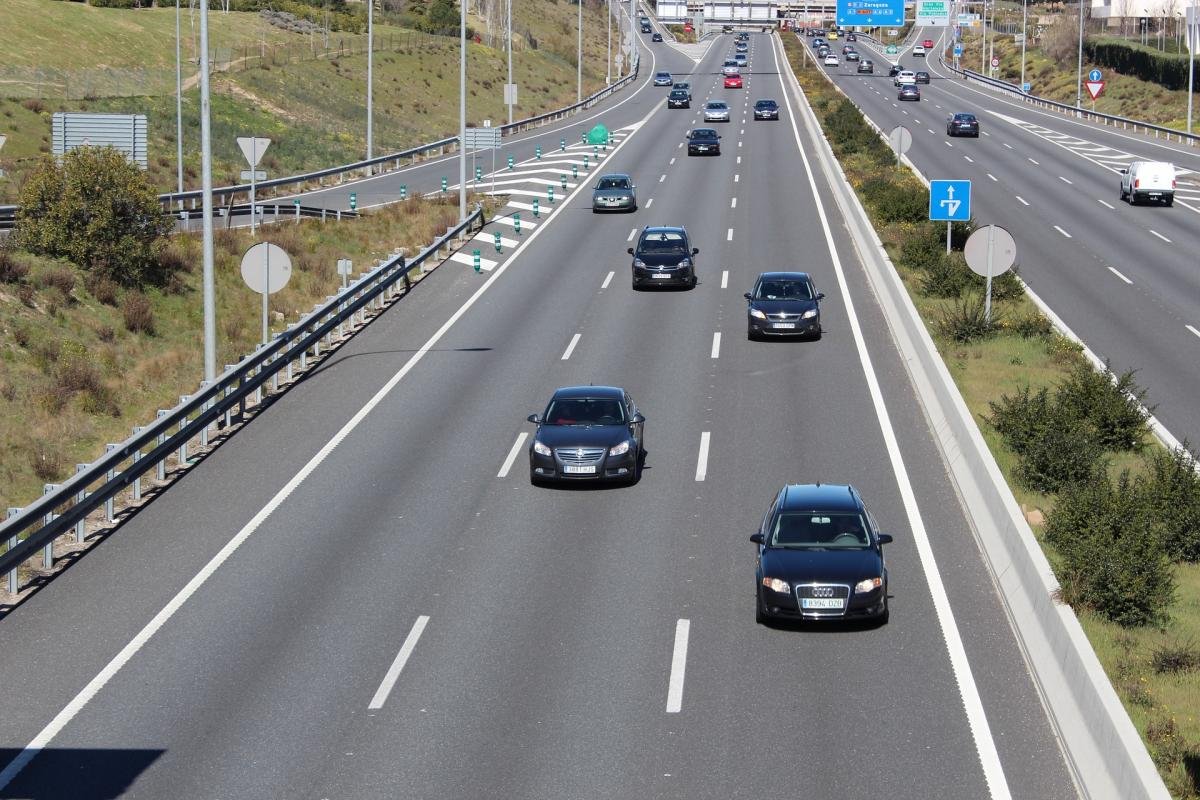 Diferencias entre autopista y autovía: estas son las más importantes -- Autobild.es