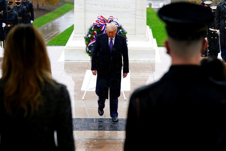 Trump attends Veterans Day ceremony at Arlington National Cemetery - U.S. - Stripes