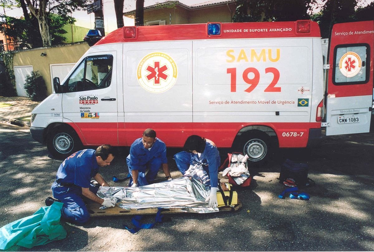 Ambulancia - Wikipedia, la enciclopedia libre