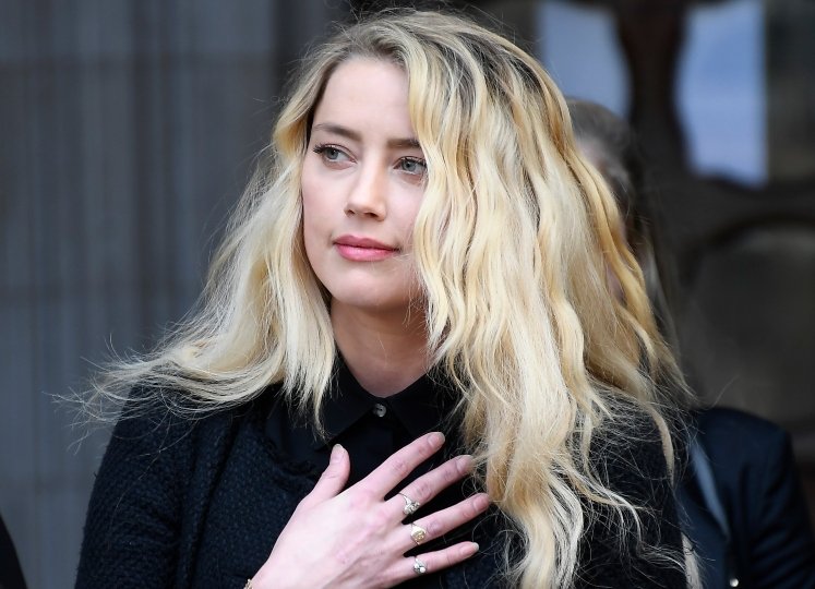 Amber Heard podría ir a prisión por falsificar evidencia contra Depp | ActitudFem