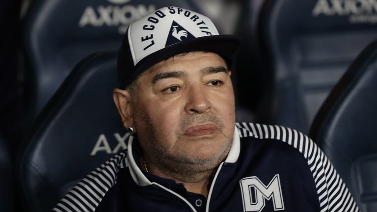 Diego Maradona: Argentina legend dies aged 60 | Football News | Sky Sports