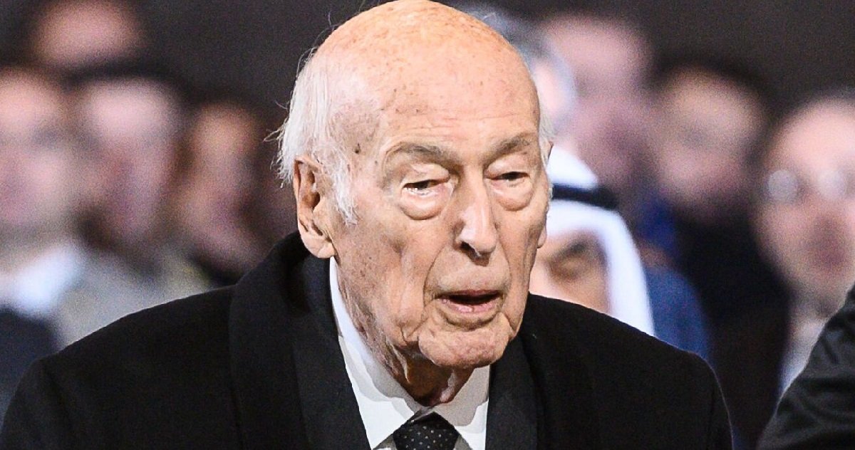 7 vge.jpeg?resize=1200,630 - Valéry Giscard d'Estaing, 94 ans, a été hospitalisé au CHU de Tours