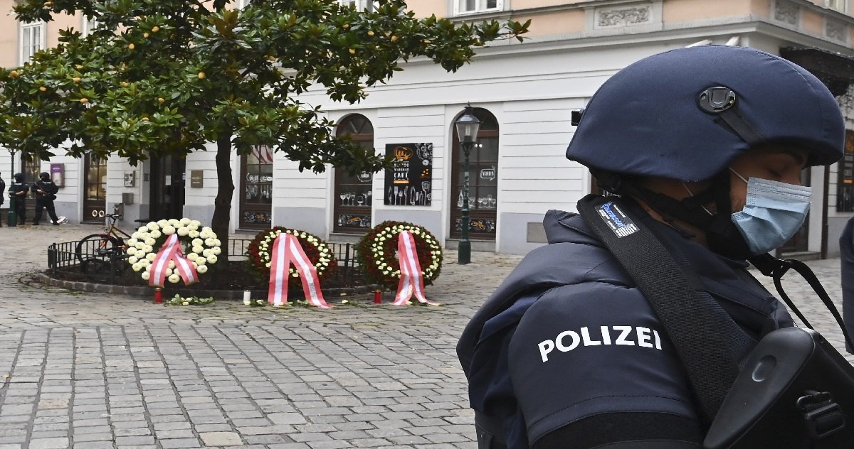 7 vienne.jpg?resize=412,232 - Attentat en Autriche: le groupe terroriste Daesh a revendiqué l'attaque à Vienne