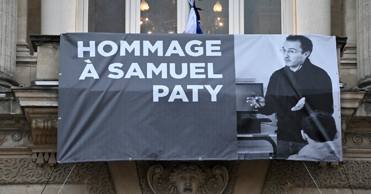 9 samp.jpg?resize=412,275 - Hommage à Samuel Paty: une collégienne mise en examen à Paris pour "apologie du terrorisme"