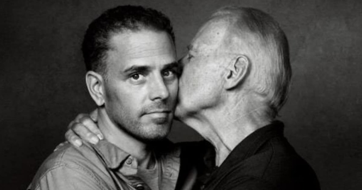 aaaaaaaaag.jpg?resize=412,232 - Joe Biden Kisses Son In Viral Click As Debate Over 'Appropriate' Love Continues