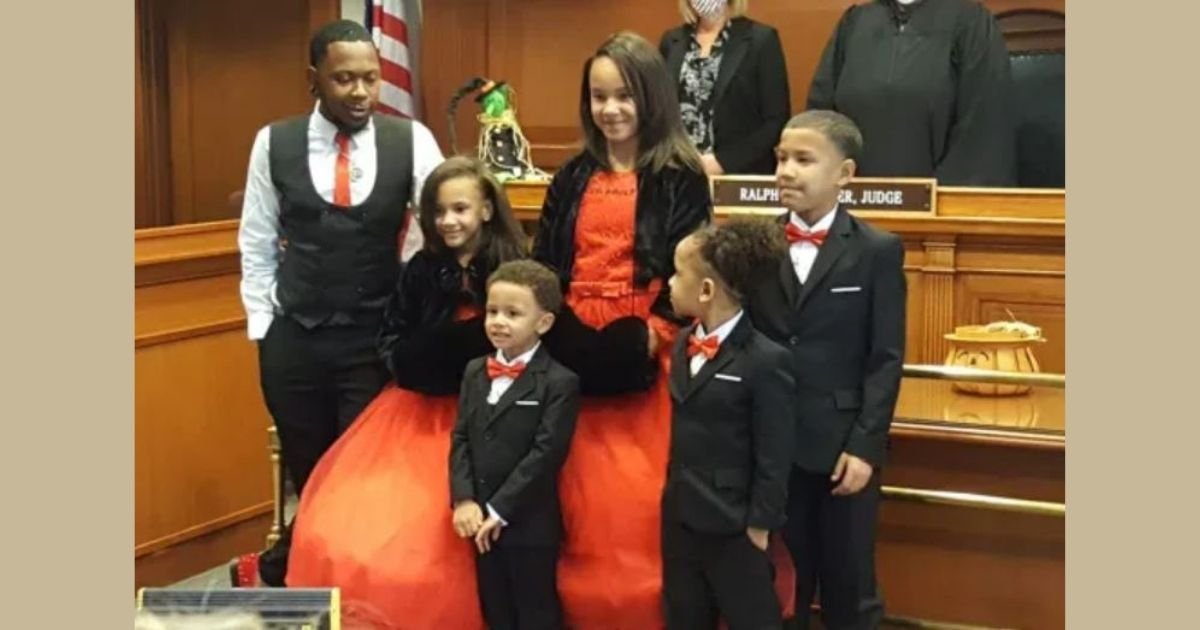 hamilton county court service.jpg?resize=412,275 - Single Father Adopts Five Foster Siblings So They Can Stay Together