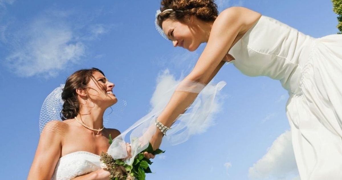 untitled design 18 1.jpg?resize=412,232 - Bride Ordered To Downsize Her Wedding By Her Stepsister